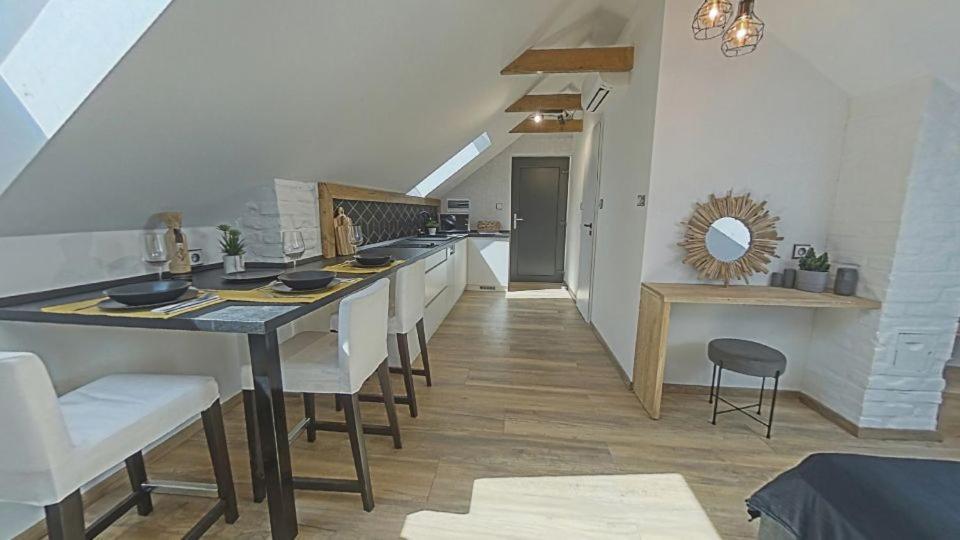 Meszes Apartman Kalocsa Buitenkant foto