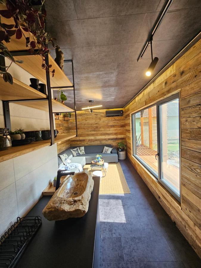 Meszes Apartman Kalocsa Buitenkant foto